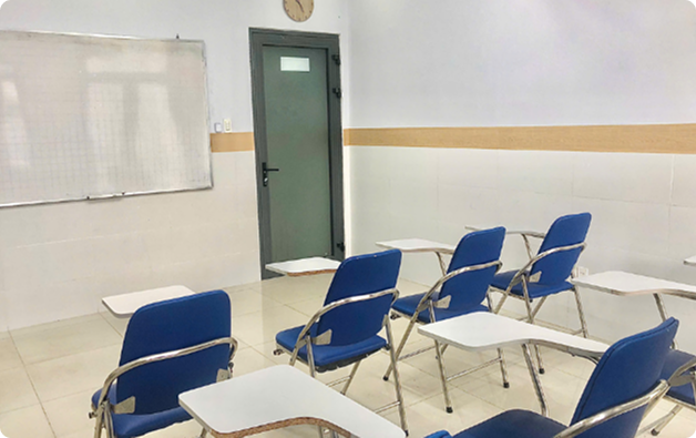 Phòng học Naoki lớn