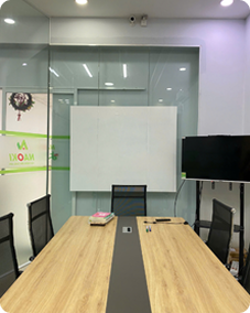 Bàn giáo viên Naoki